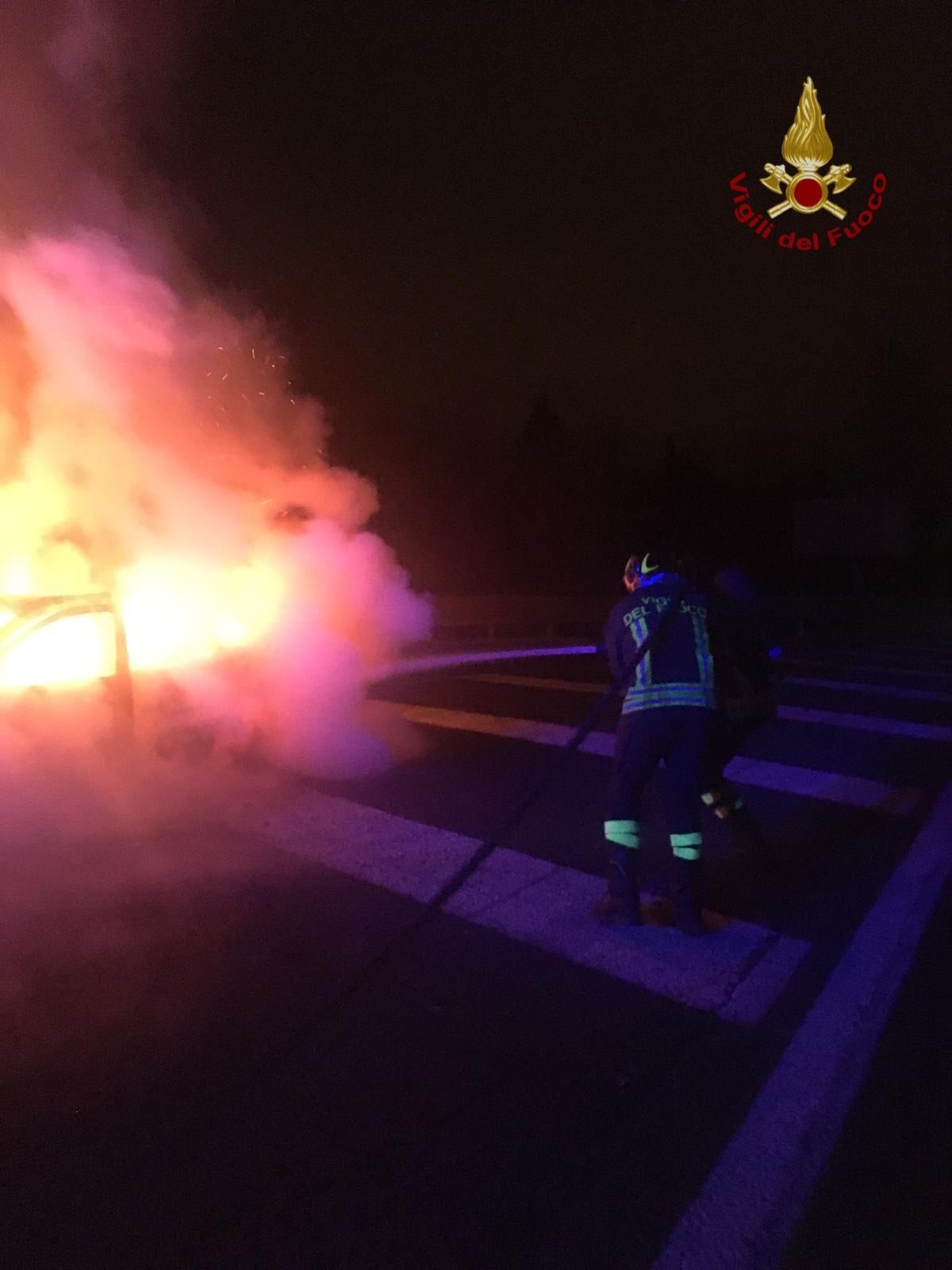 Autoin fiamme A1