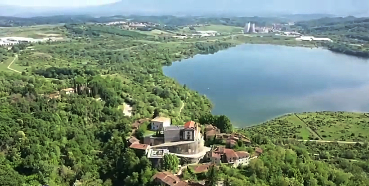 Castelnuovo in Avane
