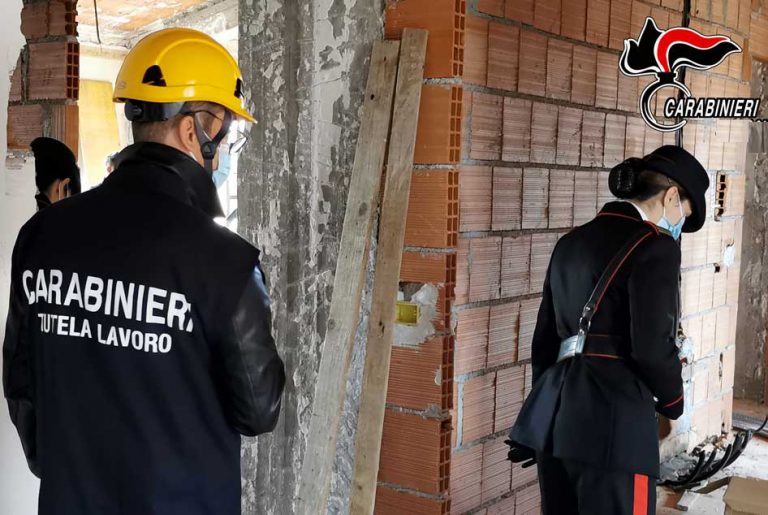 Pratovecchio Stia: controlli dei Carabinieri nei cantieri, sicurezza e legalità, 4 persone denunciate