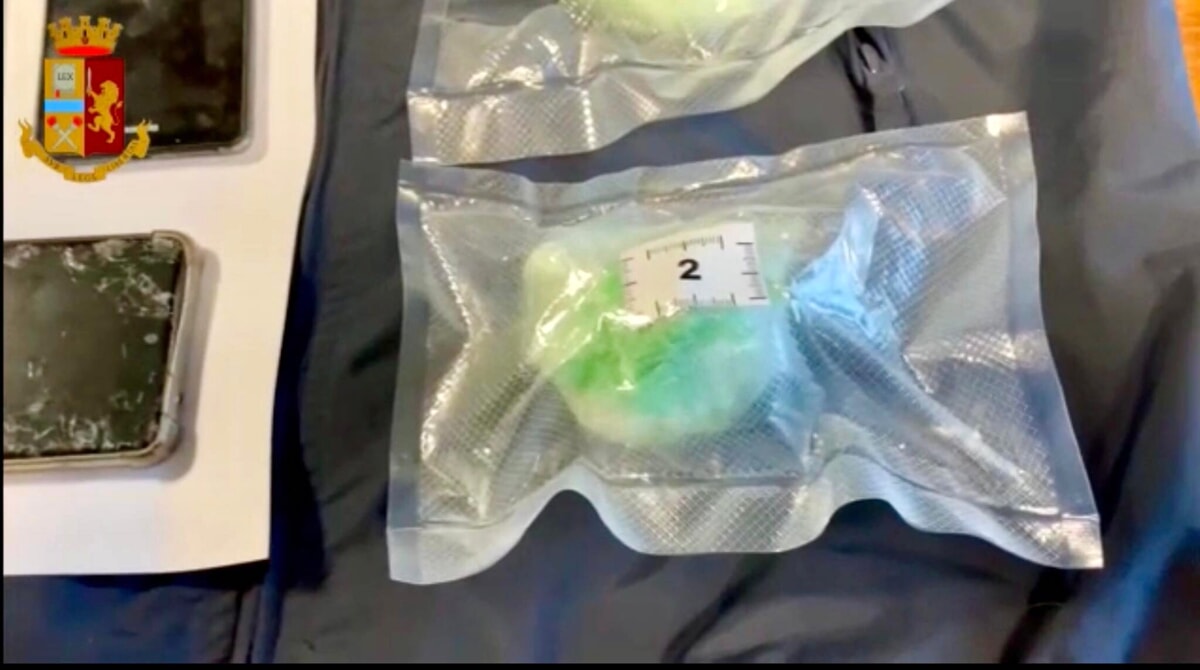 Arrestati due aretini in A1 con oltre 2 etti di cocaina purissima