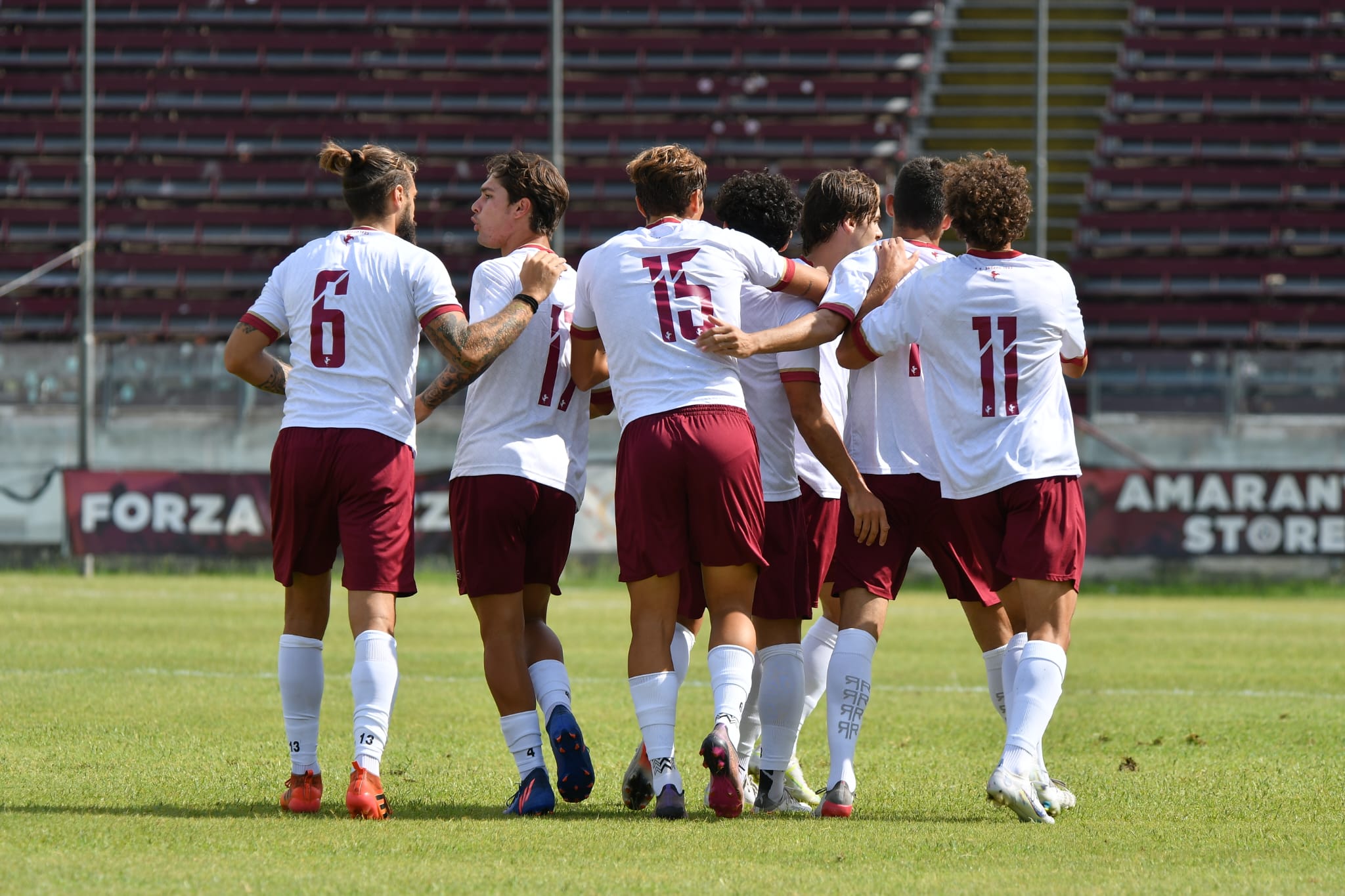 Arezzo_Lucchese_amichevole_2022_esultanza