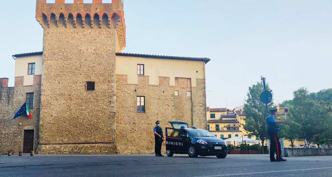 Carabinieri bucine