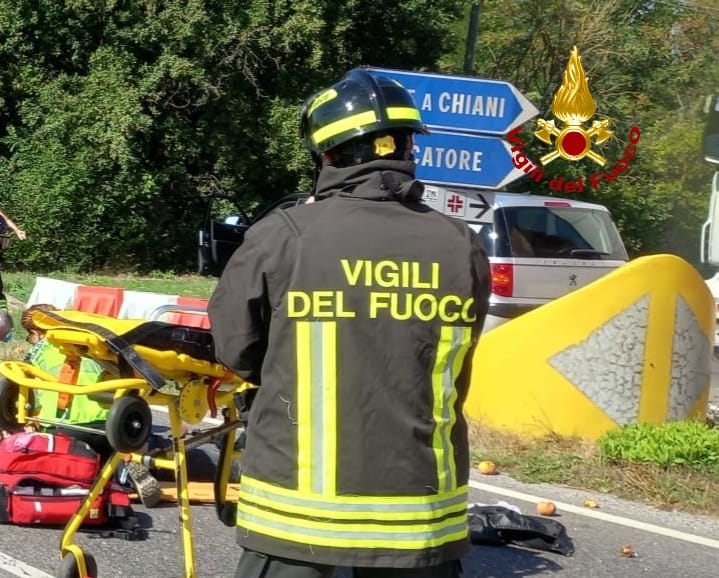 Incidente mortale sul raccordo scontro tra Ape e moto