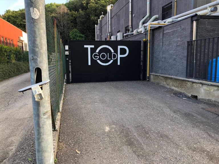 Tentano colpo alla Top Gold di Castelluccio