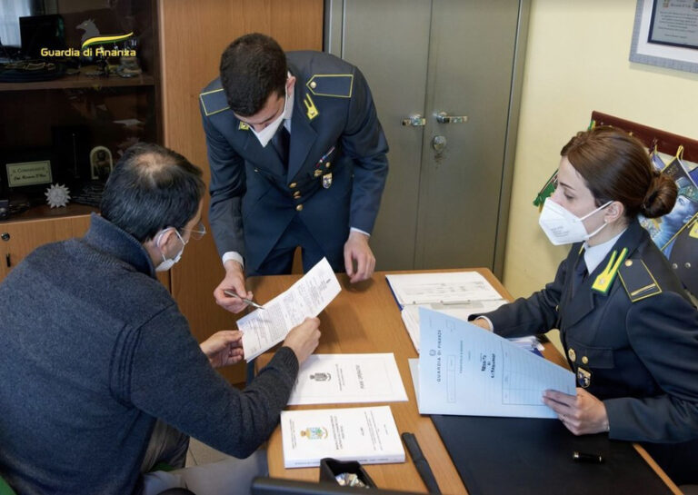 Reddito di cittadinanza: nel 2022 su 53 aretini controllati, 45 non in regola