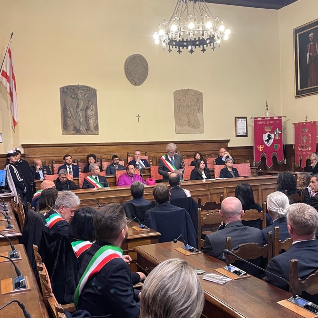 Il Saluto del sindaco Ghinelli al nuovo vescovo Andrea Migliavacca