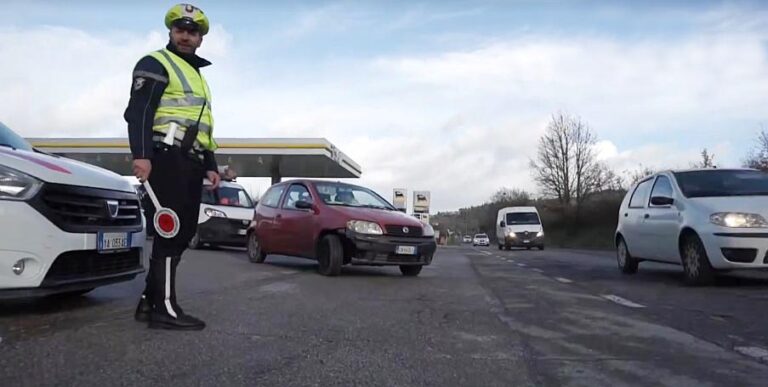 Polizia Municipale di Arezzo: elevati quarantasette verbali per infrazioni al Codice della Strada
