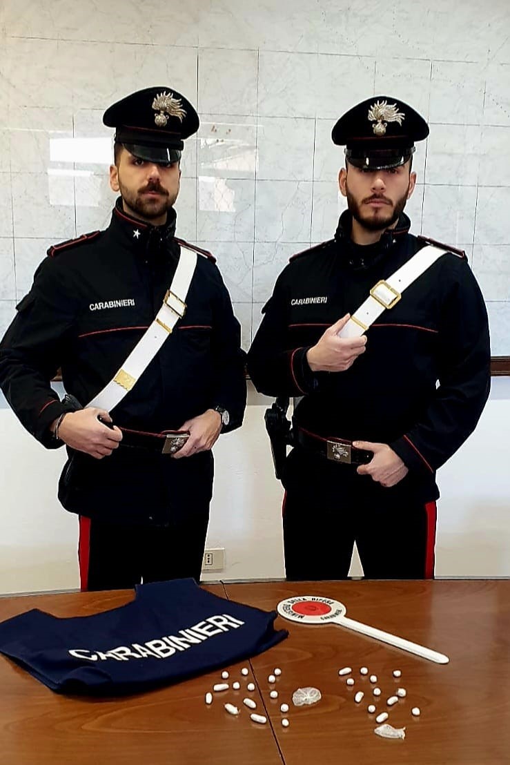 Arrestato alla stazione di Montevarchi con 26 ovuli di eroina