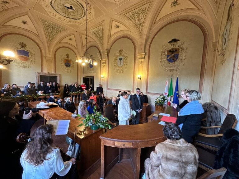 Katia Ricciarelli ha celebrato il matrimonio di Pasquale Giuseppe Macrì a Monte San Savino  (video)