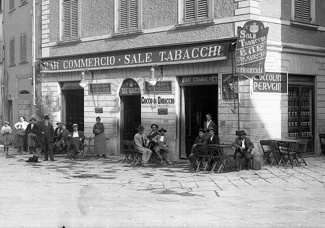 AREZZO BAR DEL COMMERCIO