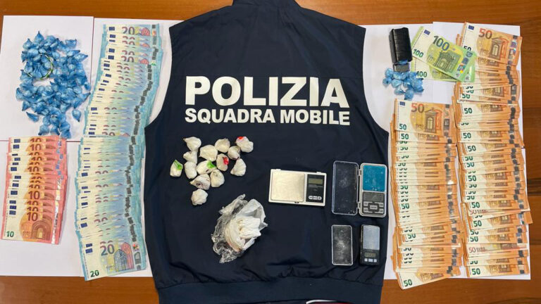 Sequestrati due etti di cocaina e 7.290 euro a giovane albanese
