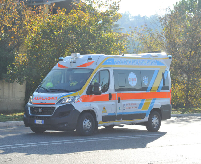 Infortunio sul lavoro ad Anghiari: ferito operaio di 25 anni
