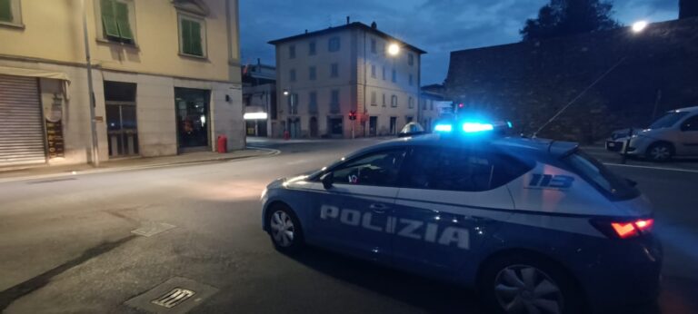 Arezzo, uccide moglie e suocera a coltellate