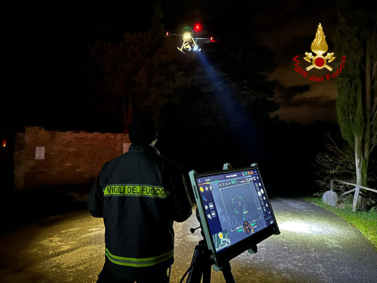 Elicottero civile disperso sull’Alpe della Luna: maxi-intervento del 118 a Badia Tedalda