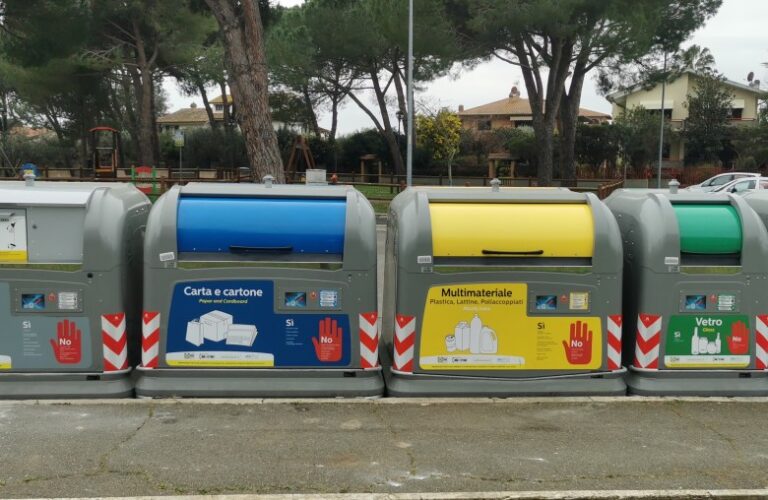 Rifiuti: ad Arezzo 98 nuove postazioni di raccolta ad accesso controllato
