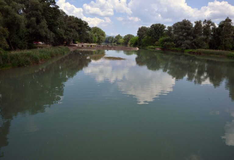 Ponte Buriano, lo stato dei lavori per il ponte provvisorio: le foto