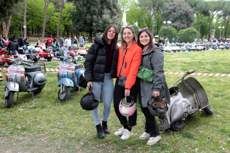 Vespa Club: il 22° Raduno Nazionale nelle immagini di Felice Rogialli
