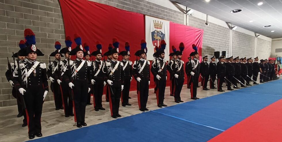 Anniversario fondazione Arma carabinieri il bilancio e gli encomi ai militari in servizio nell'aretino