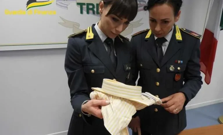 Camicie taroccate: sequestro da 70mila euro, due persone denunciate