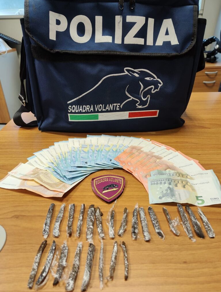 Arezzo, spaccio a campo di Marte, arrestato 24enne