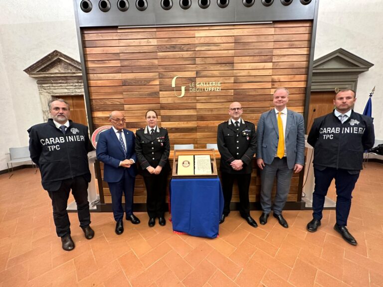 I Carabinieri recuperano a Londra lettera di Giorgio Vasari rubata alla Fraternita