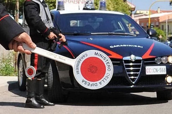 In giro con una scacciacani, Subbiano off-limits per un ventenne