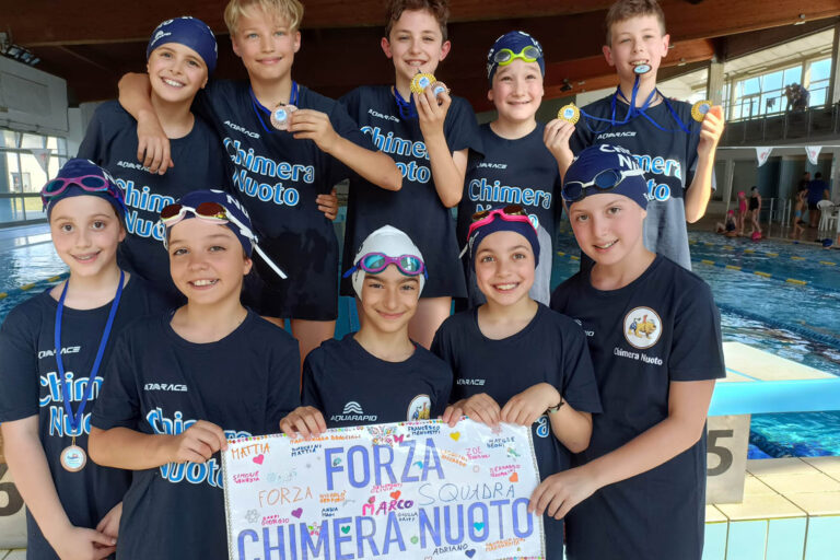 Quattro ori e tre bronzi per la Chimera Nuoto alla finale regionale degli Esordienti B