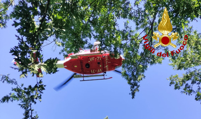 Escursionista perde la strada in Casentino, ritrovato dai Vigili del Fuoco