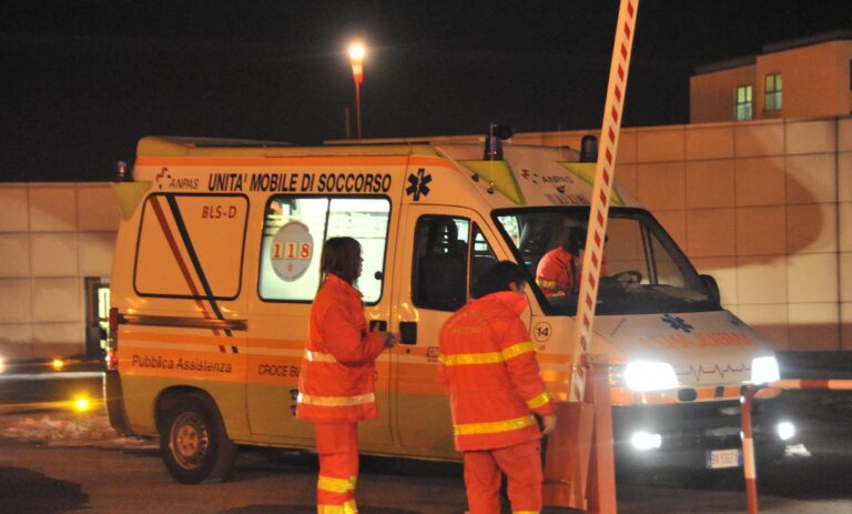 Incidente sulla SS 73 a Pieve al Toppo: 22enne ferita trasportata in ospedale