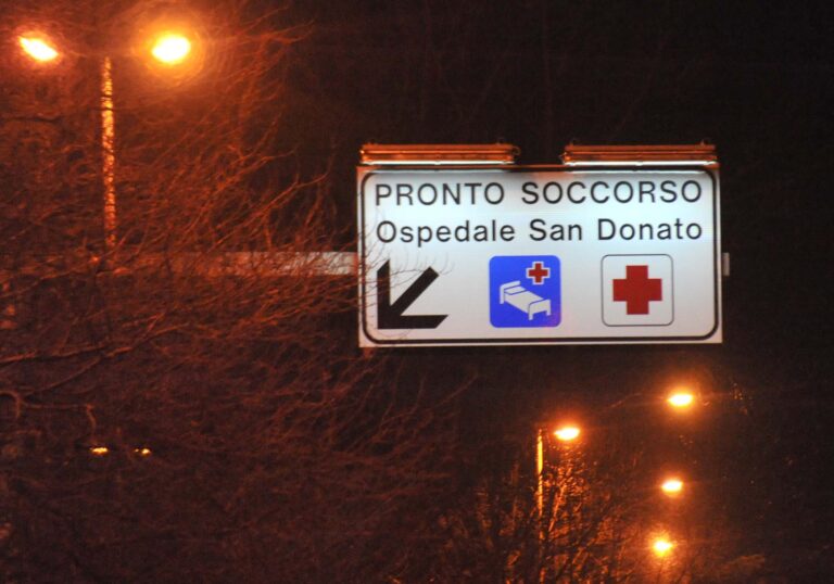 Notte di San Silvestro, interventi del 118 per intossicazioni alcoliche