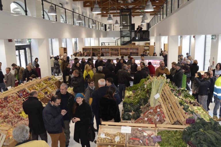 Gruppo Ora Ghinelli: Logge del Grano, superflua la replica della rete