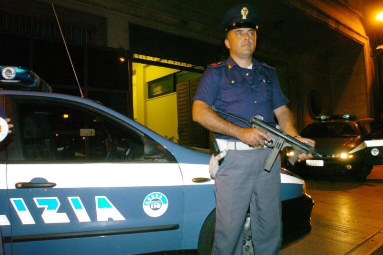 Arezzo, esagitato arrestato per resistenza e lesioni a Pubblico Ufficiale