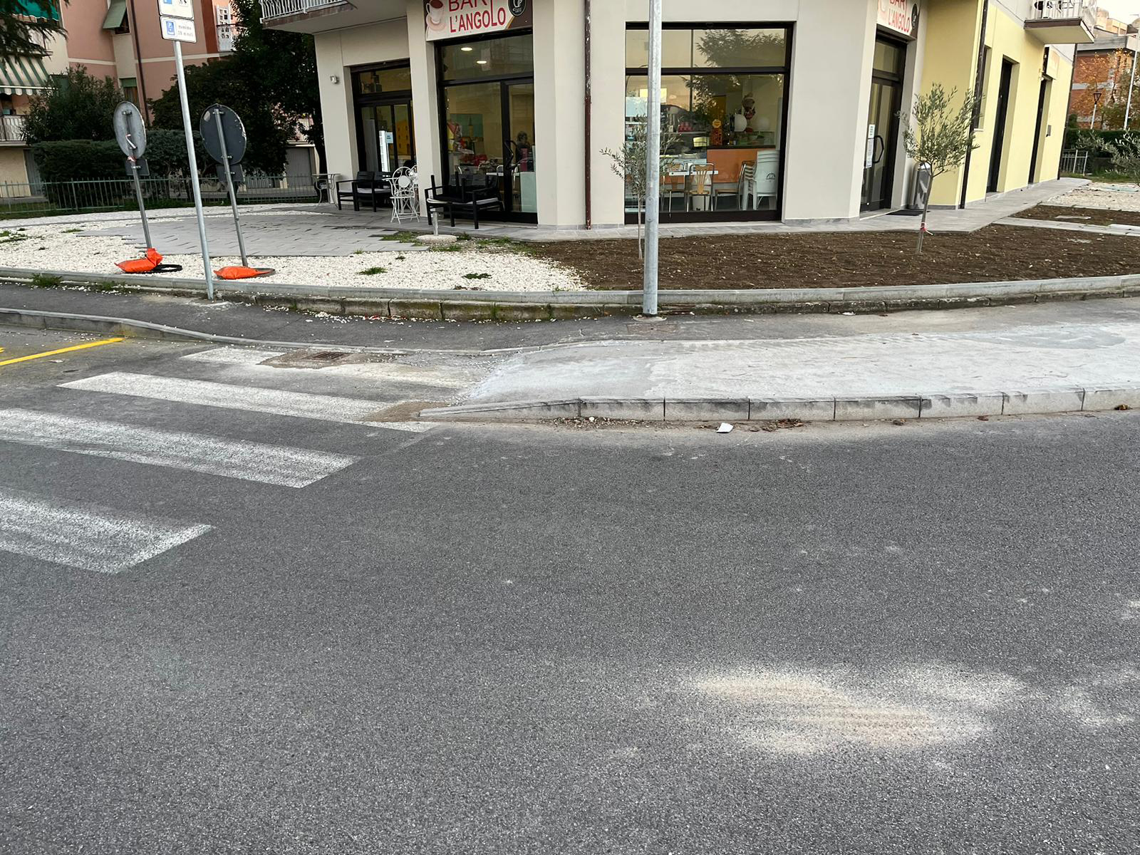 Cordolo via Lazio
