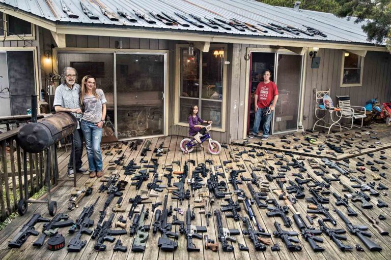 “The Ameriguns”: Imago ospita la mostra di Gabriele Galimberti