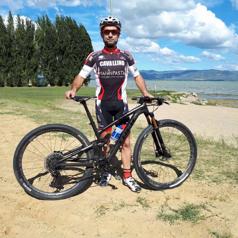 Addio a Giampaolo Segatori, ciclista investito a Ossaia di Cortona