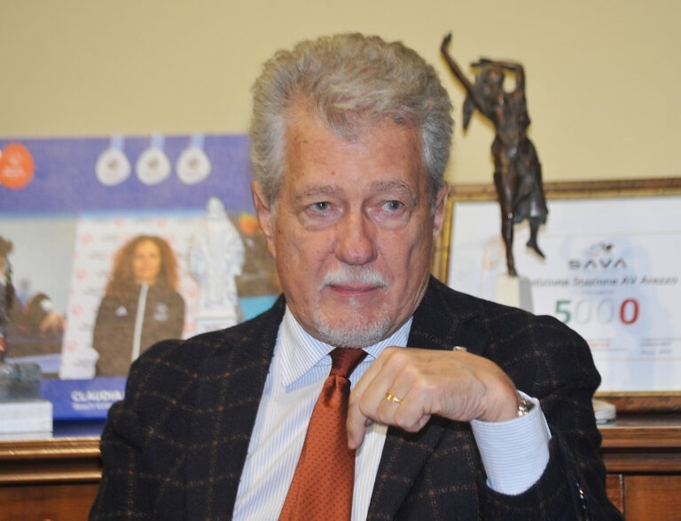 Arezzo: Ghinelli sostiene l’aumento delle fermate AV come risposta temporanea, ma non la soluzione definitiva