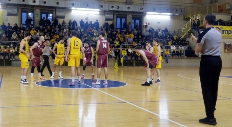 Amen BC Servizi Arezzo che cuore! Espugna Firenze e si regala la salvezza con due mesi di anticipo