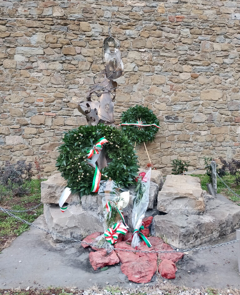 Vent’anni di memoria: commemorazione del Giorno del Ricordo al Largo Martiri delle Foibe ad Arezzo