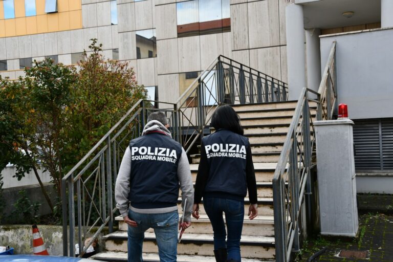 Arrestati i responsabili delle rapine ai danni di minori nel centro storico di Arezzo