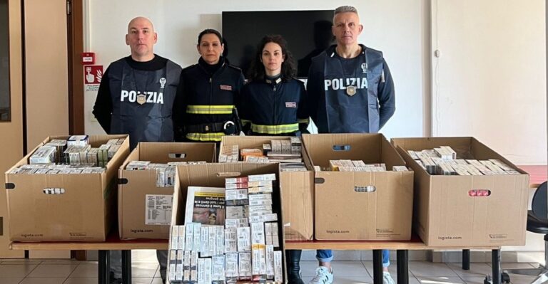 Colpo da 16.000 euro di sigarette: arresto sull’autostrada