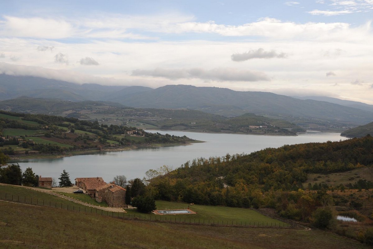 CAPRESE MICH. LAGO MONTEDOGLIO