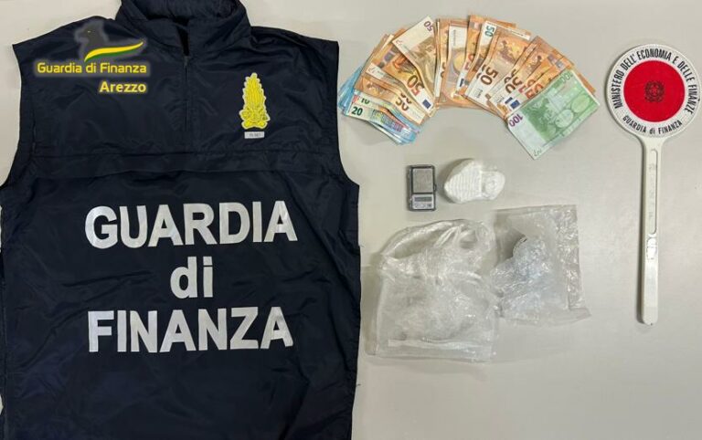 Arresto a San Giovanni Valdarno: sequestrati droga e denaro in operazione antidroga