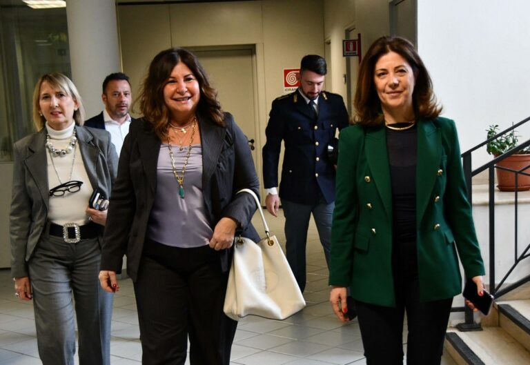 Una nuova risorsa per le vittime di violenza: la sala d’ascolto “Una stanza tutta per sé” inaugurata oggi alla Questura di Arezzo