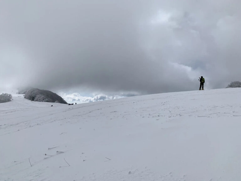 1960, le tre casette di legno in cima ai prati della Burraia