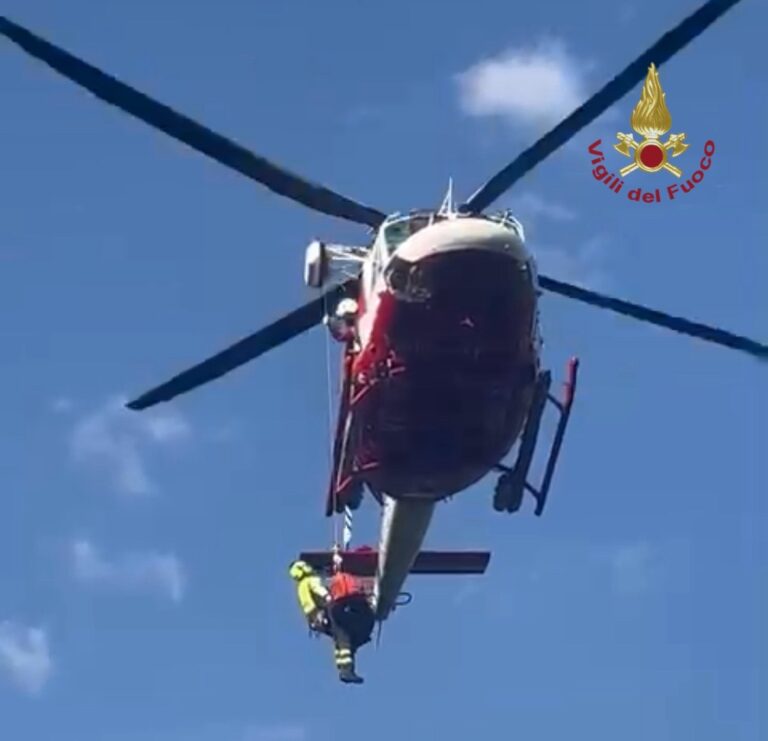 Incidente in moto a Ponte alla Piera: 55enne trasportato in ospedale dall’elicottero dei Vigili del fuoco