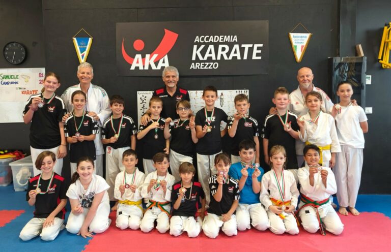 Trionfo dell’Accademia Karate Arezzo al “Trofeo Stefano Gambassi”