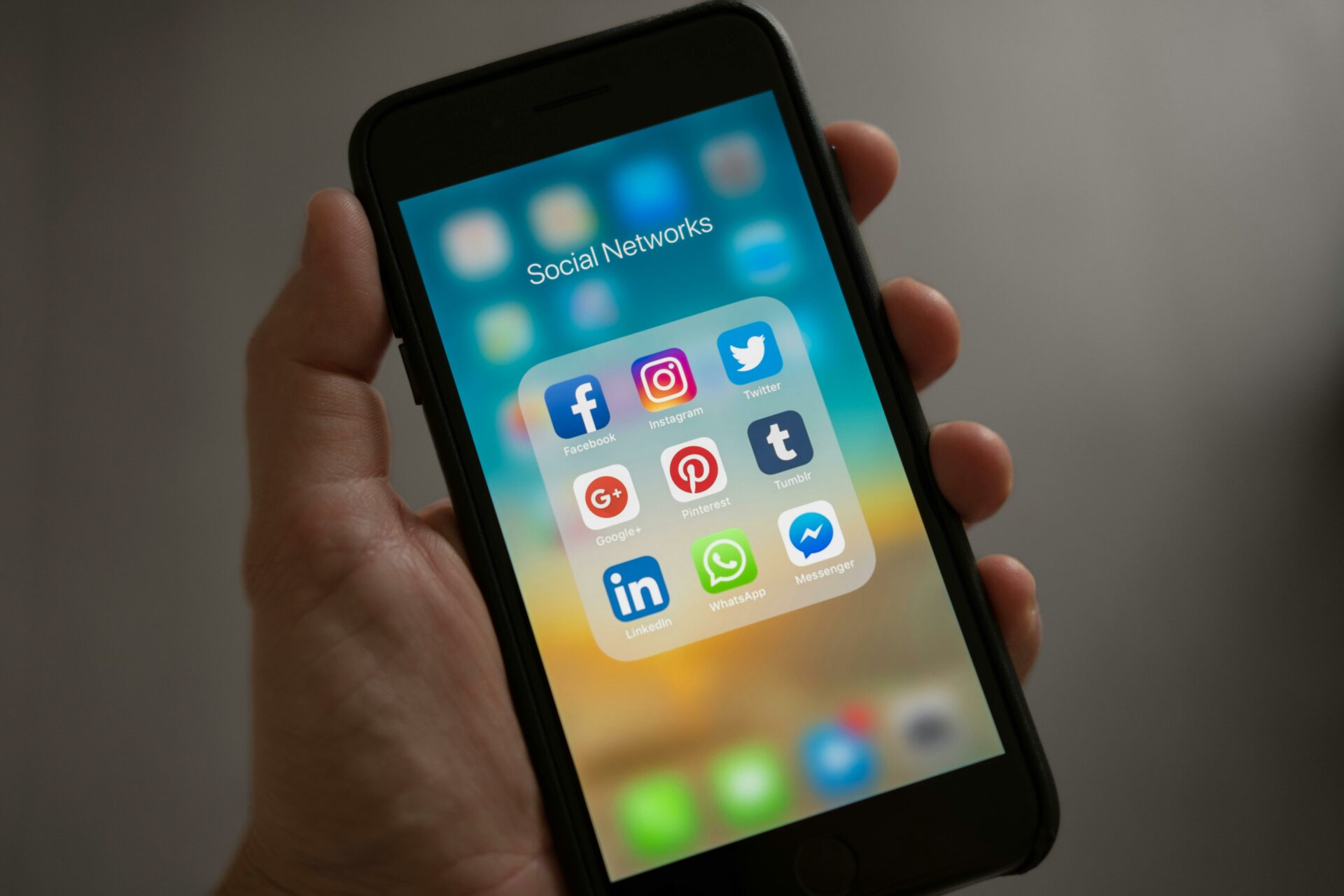 Attenzione alle truffe falsi SMS e WhatsApp a nome della Asl Toscana Sud Est