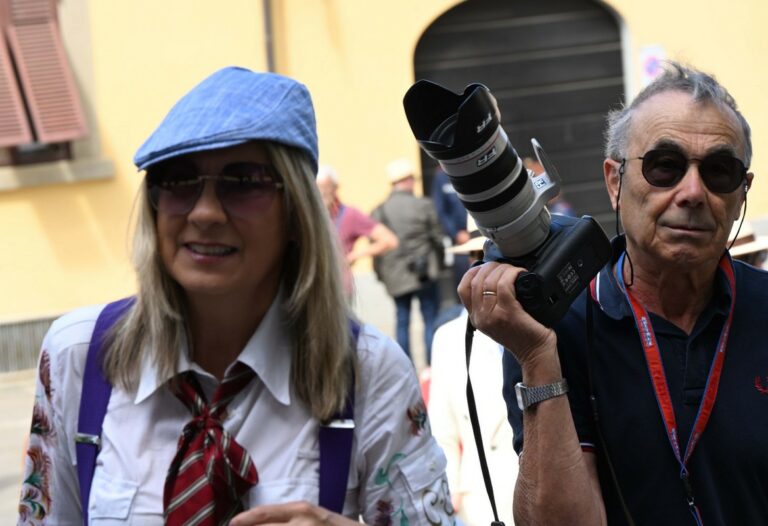 VIII raduno italiano dandy ad Arezzo nell’obiettivo di Felice Rogialli