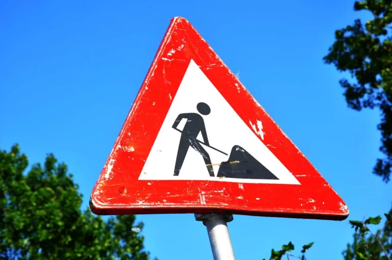 Lavori stradali ad Arezzo: modifiche al traffico in diverse vie fino a fine novembre