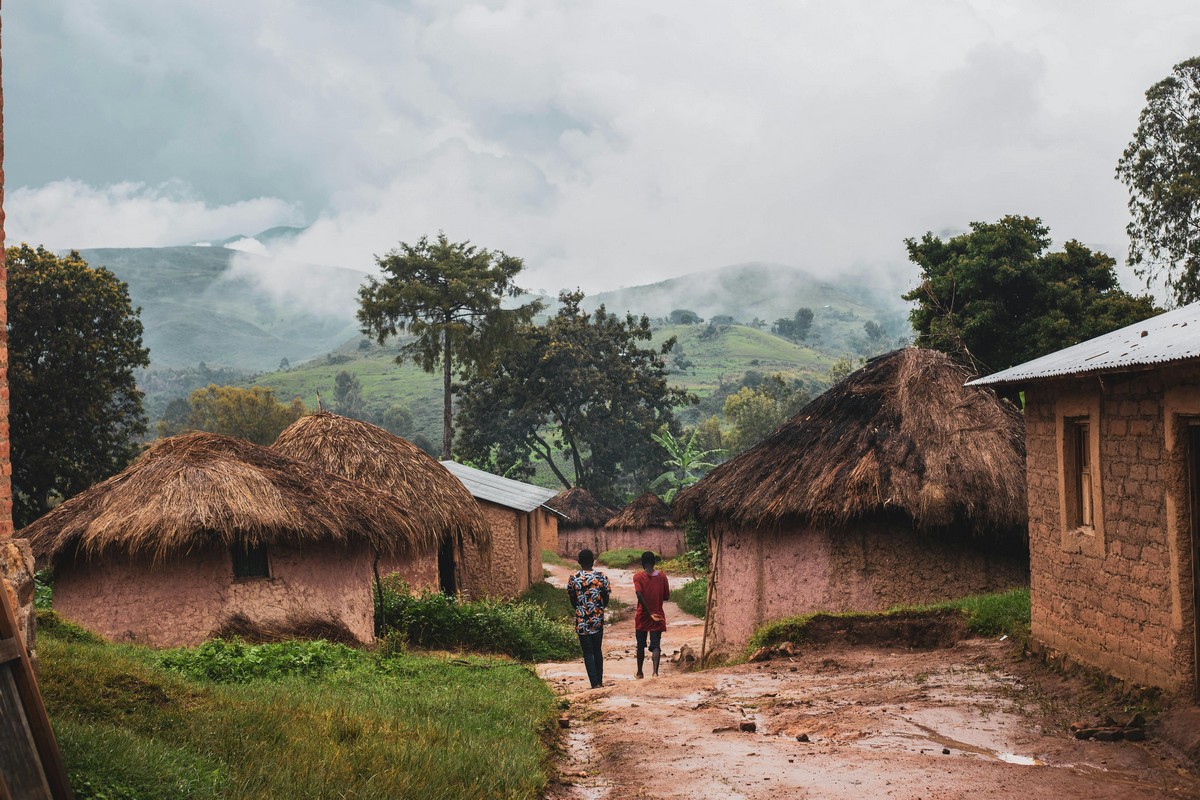 villaggio remoto lungo il fiume Ehie, Abia State, Nigeria